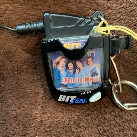 Tiger Electronics Micro Personal Player Hit Clips Music Player With Dream Song - Picture 3 of 7